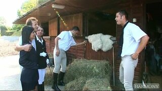 Кара Анжелика Люси Белль - Кош трах Ысык Задницы