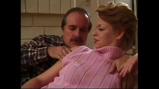 Kayente hechu Hari di Palu ku ta supla di bola e ta hinka hundu ta e tonto di preparacion i soria e solo